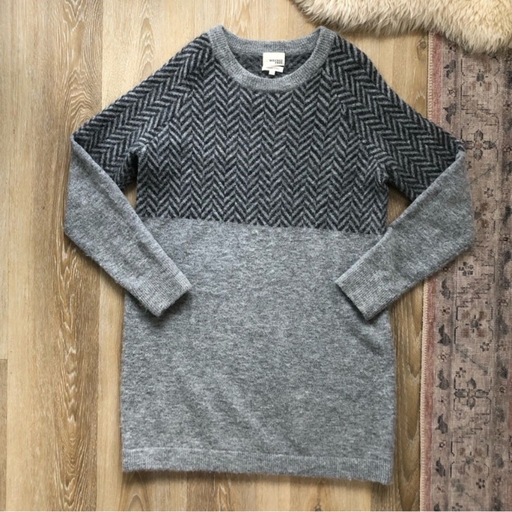 Aritzia Wilfred Free Cipriana Alpaca Chevron Oversized Sweater Tunic